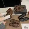 Sapatos de treino alemães com estampa de leopardo, sapatos single retrô para mulheres, nova coleção outono 2026, design com tira em U, confortáveis e fáceis de calçar, sapatos Mary Jane casuais