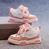Tênis infantil de cano baixo 2026 novos modelos primavera e outono sapatos de menino sapatos esportivos de menina tênis casuais de sola macia calçados únicos