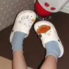 Adecuado para Zuecos Crocs Accesorios para Zapatos Peluche Mano Grande Mickey Hebilla para Zapatos DIY Accesorios Desmontables Decoración