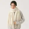 Cachecol Feminino Inverno 2026 Novo Estilo Cor Sólida Versátil Cinza Aquecedor de Pescoço com Toque e Ambiente de Alto Padrão, Adequado como Xale ou Peça Externa