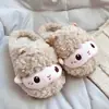 Pantuflas de algodón suaves y lindas de ovejita para mujer, nuevo modelo otoño e invierno 2026, alto valor estético, cálidas para el hogar, de meter, peludas, medias pantuflas