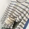 Camiseta de Manga Larga Rayada con Cuello Redondo Casual para Mujer 2025 Nueva Colección Primavera y Otoño Camisa Básica Holgada Top Versátil Nis