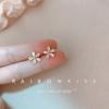 Aretes de Ópalo con Flor para Mujer, Diseño Simple de Nicho, Temperamento, Aretes de Flor Pequeños