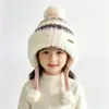 Chapéu de inverno infantil com abas para as orelhas, chapéu de lã tricotado forrado com fleece e espessado para meninas, design fofo com pompom, chapéu à prova de vento e quente para bebês