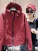 Moda de Otoño 2026 Cortavientos Corto con Capucha y Cintura Ajustada Gabardina Ropa de Trabajo Estilo Coreano Chaqueta Corta Casual para Mujer