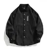 Camisa Masculina Estilo Japonês Outono High-End Artística Simples Estampa de Padrão Escuro Design de Nicho Camisa de Manga Longa Jaqueta