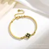Pulsera Retro de Moda Europea y Americana de Gama Alta para Mujer, Lujo Ligero, Diseño Simple de Nicho, Acero de Titanio, No se Desvanece, Joyería Versátil