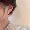 Pendientes de aro de flor hueca con sentido del diseño Pendientes elegantes, dulces y frescos Pendientes de moda versátiles Pendientes de dama celebridad de Internet