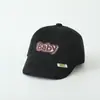 Gorras para Niños Estilo Nuevo Americano al por Mayor Primavera y Otoño Forradas de Felpa Gorra de Béisbol para Bebé Gorra Caliente de Pico de Pato de Bebé de Moda con Letra