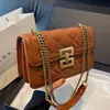 Bolsa de moda transfronteiriça 2026, design de nicho versátil, bolsa de corrente matelassada, bolsa transversal popular, bolsa quadrada pequena