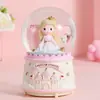Castillo de Ensueño Niña Bailarina Bola de Cristal Brillante Caja de Música Corazón Femenino Decoración de Escritorio de Resina Adorno Venta al por Mayor