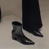 Botines Cortos de Tacón Grueso Estilo Coreano Delgados Estilo 2025 Botines Delgados de Punta Versátiles que Aumentan la Altura Celebridad Nuevo Estilo Otoño e Invierno