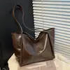 Bolsa Grande Super Retrô para Mulheres, Nova Tendência Outono e Inverno 2026, Bolsa Tote Coreana de Nicho, Bolsa de Ombro Versátil