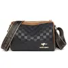 Bolso de mujer 2023 nuevo correa ancha para el hombro bolso de hombro para dama moda Cuadros cuero suave bandolera bolso cojín venta al por mayor