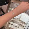 Nuevo Pulsera de Calabaza Kirin Chapada en Oro de 18 Quilates, Calcedonia Roja, Concha Blanca, Pulsera de Diamantes en Oro Rosa para Hombres y Mujeres, Regalo para Pareja