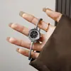 Moda com temperamento retrô luxo leve toque de alta qualidade relógio feminino pulseira requintada relógio feminino de nicho atacado