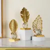 Ornamentos de Bola de Cristal de Ferro Dourado de Luxo Leve Sala de Estar Armário de TV Adega Escritório Mesa Decoração de Pena de Folha