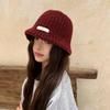 Gorro de pescador de punto blanco cálido con protección para los oídos de estilo coreano para mujer, gorro de lavabo combinable para otoño e invierno, gorro de lana pequeño con cabeza grande.