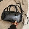 Bolsa pequena portátil retrô de textura de alta qualidade para mulheres 2024, nova bolsa de travesseiro para outono e inverno, bolsa transversal de ombro para deslocamento