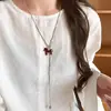 Collar de Cadena con Colgante de Caballo Rojo para Mujer 2025 Nuevo Año Animal Accesorios Largos Otoño e Invierno Cadena de Suéter de Alta Gama