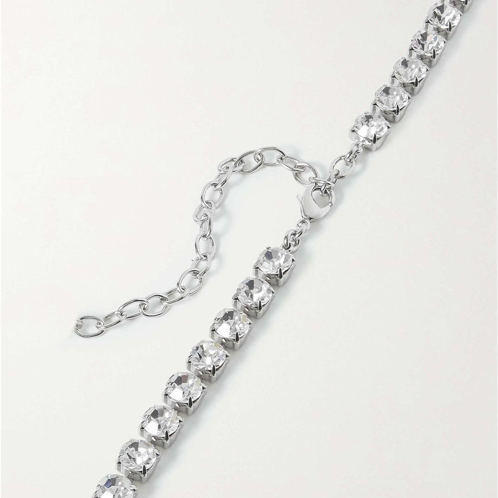 东方人后天就要