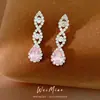 Aretes Colgantes de Encaje con Zirconias y Tachuelas Plateadas y Collar, Cadena para Clavícula de Lujo Ligero de Nicho, Set de Joyería Exquisita Estilo Palacio