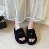 Pantuflas peludas para mujer para usar al aire libre en otoño e invierno, modernas y a la moda, versátiles para uso en interiores en casa, suela gruesa, antideslizantes, pantuflas de algodón de una sola tira