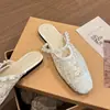 Elegantes Mocasines Planos de Malla Estilo Hada con Correa de Perlas, Zapatillas de Media Punta Cerradas para Mujer, Sandalias Slip-On
