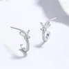 Pendientes de Mariposa con Tachuelas de Diamante para Mujer, Pendientes de Plata 925, Lujo Ligero y Sensación de Alta Gama, Joyería de Zirconia Marquise, Tachuelas para Hélice Auricular de Diseño Exclusivo