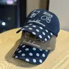 Nueva Gorra de Béisbol Bordada de Lunares con Oso de Dibujos Animados para Mujer, Versátil para Todas las Estaciones, Parte Superior Suave, Gorra con Visera Patchwork que Hace que la Cara Parezca Más Pequeña