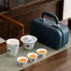 Tendencia Nacional Cerámica Dehua Estilo Chino Tazón con Tapa de Loto Similar al Jade Juego de Té Kung Fu Caja de Regalo de Cuero de Gama Alta Personalizable