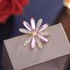 Broche Flor Margarita Rosa Corsage Pin Elegante Joyería Accesorios para Ropa Elegante Elegante Retro Mujer