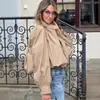 Otoño 2026 Nuevo Abrigo Trench Khaki Transfronterizo Estilo Británico Corto Plisado Holgado Cuello Alto Mangas Abullonadas para Mujer