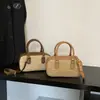 Bolso de Hombro de Moda con Diseño de Paja Estilo Coreano para Mujer 2025 Nuevo Estilo de Verano Bolso Pequeño Cuadrado Tejido Cruzado Personalizado