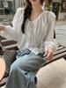 Foto Real de Camiseta Francesa Bordada com Cordão e Decote Redondo de Manga Longa para Mulheres Primavera e Verão Corte Curto Vazado Renda Top Branco 77272