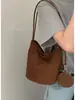 Bolsa de Ombro Estilo Retrô High-End Transfronteiriça para Mulheres 2025 Nova Bolsa Saco de Camurça de Grande Capacidade Bolsa de Ombro Simples
