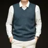 Chaleco de lana con cuello en V para hombre, suéter sin mangas de otoño e invierno, chaleco de punto para papá, tejido de rombos de manga larga