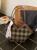 Bolsa de Ombro Transfronteiriça para Mulheres, Tendência Outono/Inverno 2026 Nova Moda Bolsa de Ombro Xadrez, Bolsa Tote de Grande Capacidade