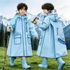 Capa de Chuva Impermeável Longa de Corpo Inteiro para Crianças para Chuva Forte com Compartimento para Mochila, Poncho de Chuva com Capuz para Meninos e Meninas, Uso Escolar