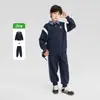 Ropa Infantil Zuoxi Traje para Niños Primavera y Otoño 2026 Nuevo Conjunto de Dos Piezas Estilo Universitario Deportivo Sudadera y Pantalones para Otoño