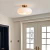 Vidrio blanco lechoso de la era media antigua estilo Bauhaus lámpara de techo de cobre para ambiente de entrada de restaurante nórdico dormitorio mesita de noche entrada entrada