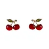 Moda Coreana y Japonesa Pendientes Dulces Versátiles de Cereza Roja, Elegantes de Lujo Ligero, Pendientes de Diseño Fresco Sencillo al por Mayor