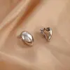 Estilo Francés Alta Calidad Sentido Personalidad Clip de Oreja Colgante Estilo Coreano para Mujer Sin Agujero en la Oreja Versátil Media Luna Clip de Oreja Sin Dolor