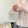 Bolso de mano de alta gama transfronterizo con bordado de diamantes, bolso mini cuadrado tipo caja de un solo hombro, elegante bolso cruzado con cadena, bolsa de maquillaje a la moda