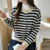 Cárdigan de punto a rayas de color contrastante con cuello redondo y manga larga para mujer, nuevo diseño de primavera y otoño, chaqueta suéter superior exterior única