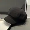 Chapéu Octogonal Listrado de Cabeça Grande Coreano para Mulheres Primavera e Outono Versátil Aba Curta Bico de Pato Fino Rosto Pequeno Chapéu Newsboy para Homens e Mulheres