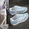 Zapatos Cortez con Cordones de Bloques de Color Estilo Coreano para Mujer 2026 Nuevos de Suela Plana Versátiles Zapatos de Entrenamiento Alemanes para Mujer Tallas Grandes Zapatos Deportivos Venta al por Mayor