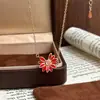 Novo Colar Popular de Margarida Rosa da Xiaohongshu para Mulheres, Tendência e Cool, Mesmo Estilo do G-Dragon, Corrente Clavicular de Design de Alta Qualidade