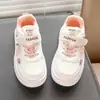 Zapatos de Algodón de Moda para Niñas 2025 Invierno Nuevos Zapatos Deportivos de Algodón para Niños Zapatos de Patinaje Cálidos para Niñas Suela Suave con Felpa