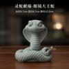 Piedra Arenisca Verde Cobra Real China Acechando Adornos Mascota de Té Suerte Año Chino del Zodíaco de la Serpiente Cubierta Creativa para Mesa de Té Artesanías Decorativas